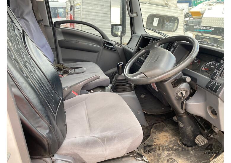 2013 Isuzu NPR Table Top