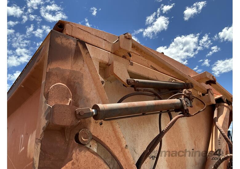 2021 GTE 3-2 Tri Axle Side Tipper