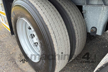 2013 Schmitz ST3 Tri Axle Refrigerated Pantech Trailer