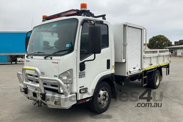 2014 Isuzu NPR 300 MWB Premium Tipper