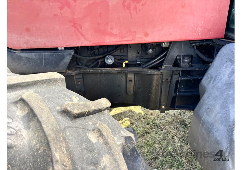 MX 135 CASE IH TRACTOR