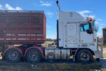 2003 Kenworth K104 Aerodyne Prime Mover