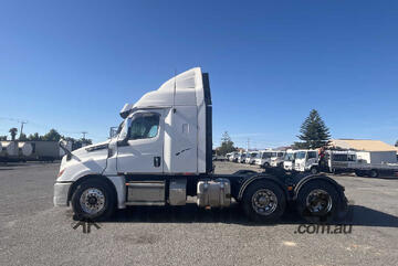 2023 Freightliner Cascadia Prime Mover