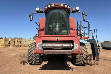 2007 CASE IH 8010 HEADER + 2 x FRONTS + TRAILER