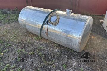 Fuel Tank and 12V Pump