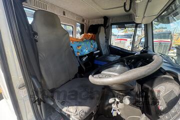 2018 Iveco Stralis 360 E5 6x2 Tray Truck