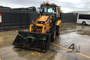 Jcb   2CX 4WS Backhoe