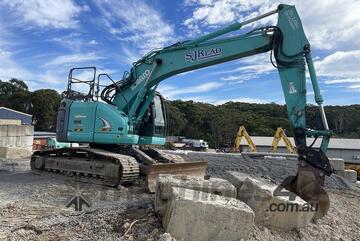Kobelco   SK235SR-2