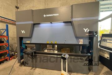 2025 6 Axis 135T 3.2M Pressbrake fully optioned