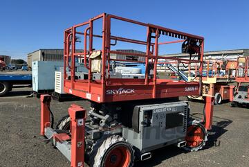 2020 Skyjack SJ-6826RT Scissor Lift