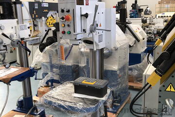 PUMA Z5040 | GEARED HEAD PEDESTAL DRILL | 40MM CAPACITY PUMA Z5040 | GEARED HEAD PEDESTAL DRILL | 40MM CAPACITY