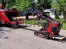 HIGH QUALITY MINI LOADER HYD LOG GRAB - picture2' - Click to enlarge