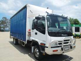 Isuzu FRR525 Curtainsider Truck - picture0' - Click to enlarge