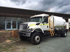 International 7400 Fuel/Lube Tanker Truck - picture0' - Click to enlarge