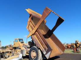 Caterpillar 773B Dump Truck Dismantling - picture2' - Click to enlarge