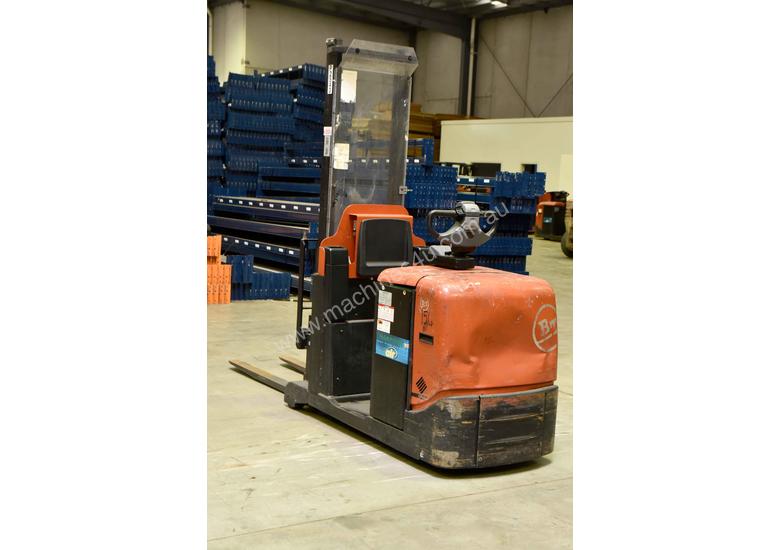 caption 2007 BT-TOYOTA OSE120CB ORDER PICKER