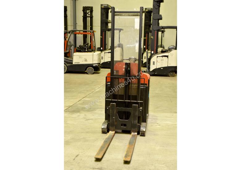 caption 2007 BT-TOYOTA OSE120CB ORDER PICKER