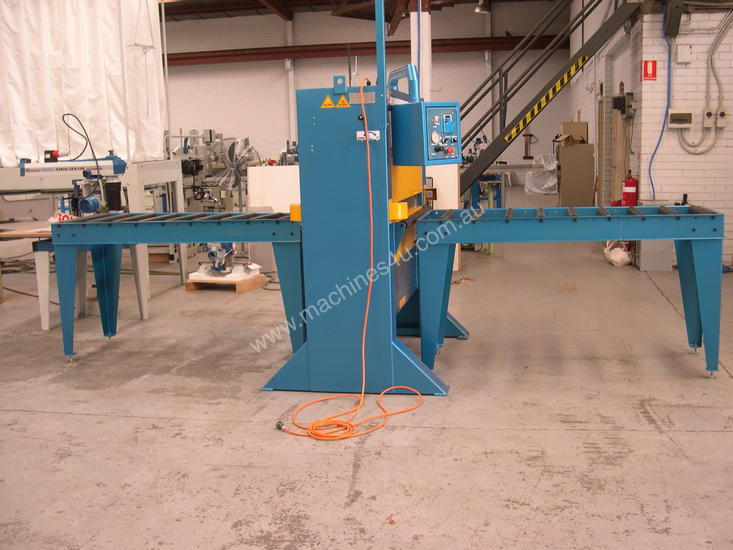 caption PAYCO NIPROLLER 1400MM