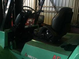 Mitsubishi 4.5 Ton Diesel 7M Lift side shift  - picture0' - Click to enlarge