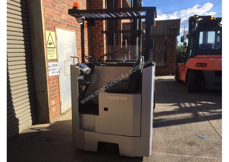 caption Nissan JH01 Reach Forklift Forklift