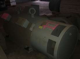 750 kw 1000 hp 4 pole 6600 volt AC Electric Motor - picture1' - Click to enlarge