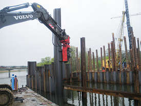 MOVAX EXCAVATOR MOUNTED PILE DRIVER (13-16 T) - picture1' - Click to enlarge
