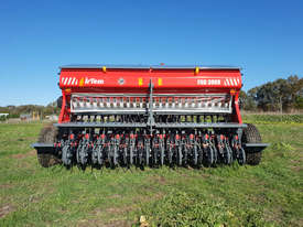 FARMTECH FDD 3000 DOUBLE DISC SEED DRILL (3.0M) - picture2' - Click to enlarge
