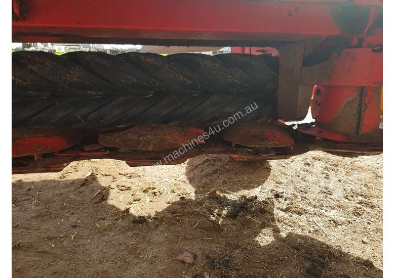 caption Pottinger Novacat 3507T Mower Conditioner Hay/Forage Equip