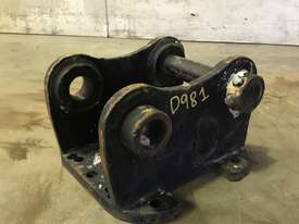 HEAD BRACKET TO SUIT 3-4T EXCAVATOR D981 - picture0' - Click to enlarge