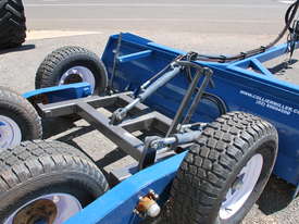 Trailing Drag Scraper 8' with cross level & walking beam axles - picture0' - Click to enlarge