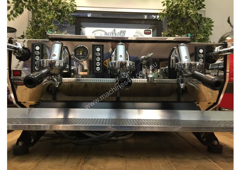 Click to view full size photos KEES VAN DER WESTEN MIRAGE TRIPLETTE 3 GROUP ESPRESSO COFFEE MACHINE