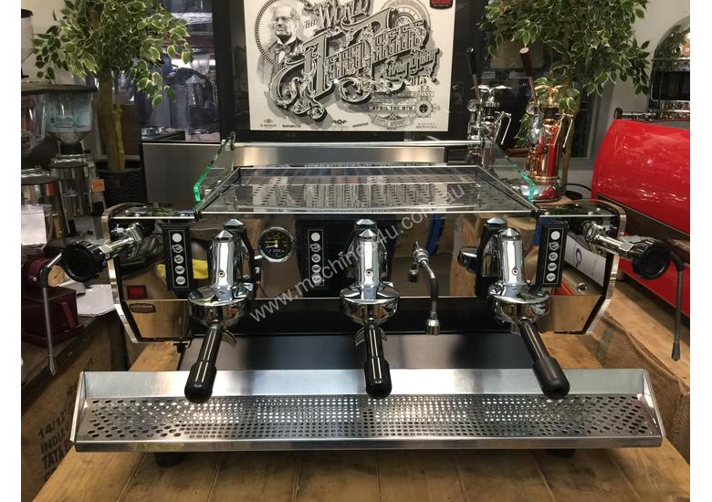 Click to view full size photos KEES VAN DER WESTEN MIRAGE TRIPLETTE 3 GROUP ESPRESSO COFFEE MACHINE