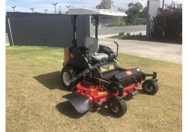 caption Toro groundsmaster 7210