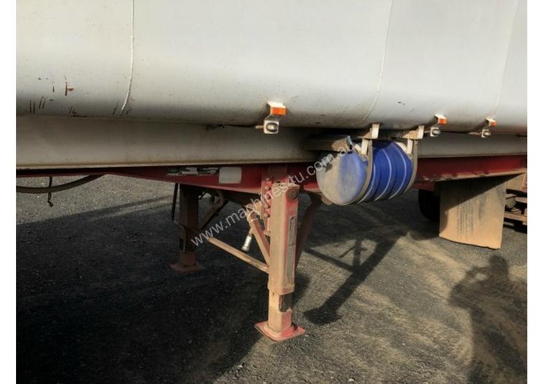 caption Moore B/D Lead/Mid Tipper Trailer
