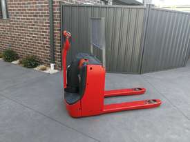 Electric Hand Pallet Trucks  - picture0' - Click to enlarge