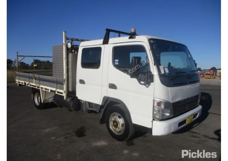 caption 2007 Mitsubishi Canter FE85
