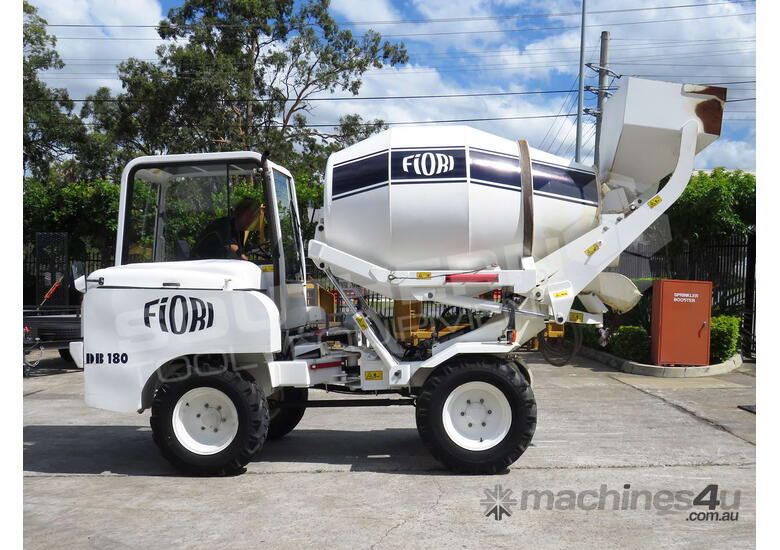 Used 2015 fiori Concrete cement mixer Fiori DB 180 ATTMIX Self Loading