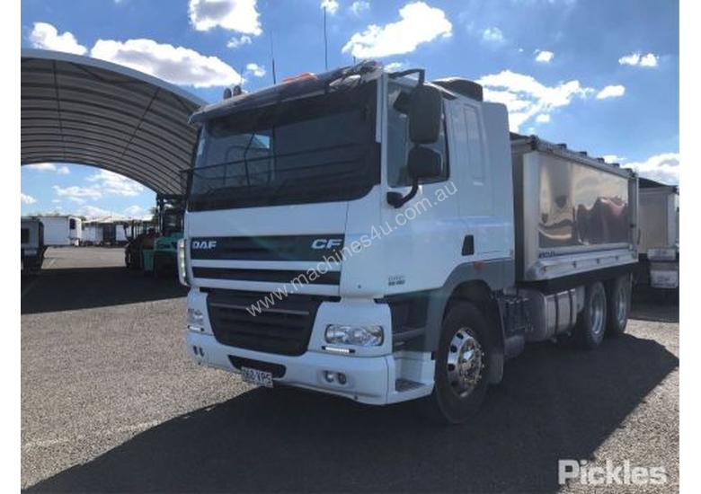 Buy Used daf 2015 DAF 7585CF Tipper Trucks in , Listed on Machines4u