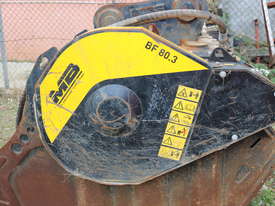 MB BF 80.3 Crusher Bucket - picture1' - Click to enlarge