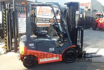 ACTIVE FORKLIFTS - TOYOTA 4 WHEEL ELECTRIC FORKLIFT 1.8 TON 4.7M LIFT CONTAINER MAST 2018