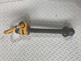 Yoke Swivel Lifting Point G100 WLL 5 Tonne 8-211-050  - picture0' - Click to enlarge
