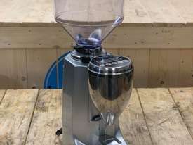 QUAMAR M80 ELECTRONIC SILVER ESPRESSO COFFEE GRINDER - picture2' - Click to enlarge