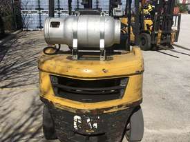 CAT Counterbalance Container Forklift - picture0' - Click to enlarge