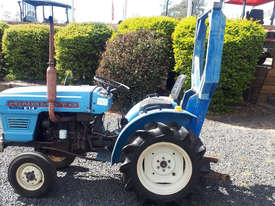 Hinomoto E14 2WD Tractor - picture0' - Click to enlarge