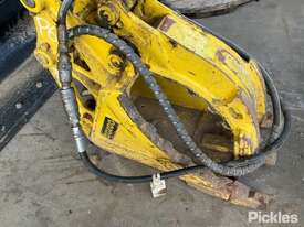 Grapple Bucket - To Suit 3.5T Excavator Brand: Dozco, Pick-up Dimensions - Pin Diameter: 40mm, Pin C - picture2' - Click to enlarge