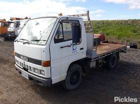 1987 Isuzu NKR57E - picture2' - Click to enlarge