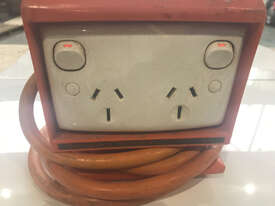 Clipsal Heavy Duty 4 Outlet with Safety Switch 485P4CB15/30 - picture1' - Click to enlarge
