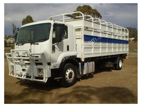 Isuzu FVR 1000 Stock/Cattle crate Truck