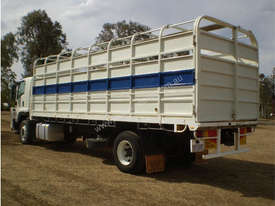 Isuzu FVR 1000 Stock/Cattle crate Truck - picture2' - Click to enlarge