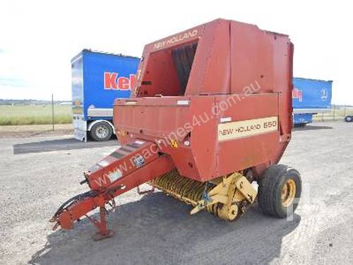 NEW HOLLAND 650 Baler